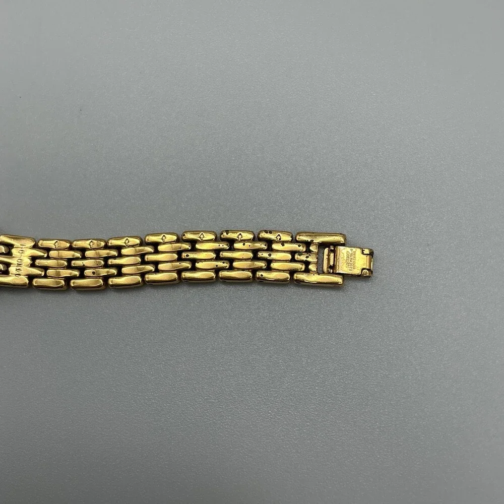 Vintage Seiko V400-0999 Womens Watch 20mm Black Dial Gold New Battery 6.75
